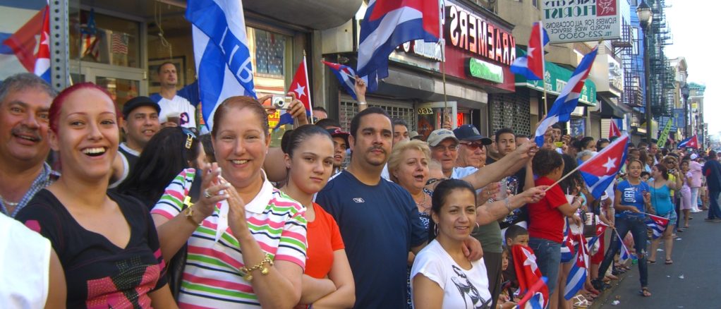 cubanos desfile