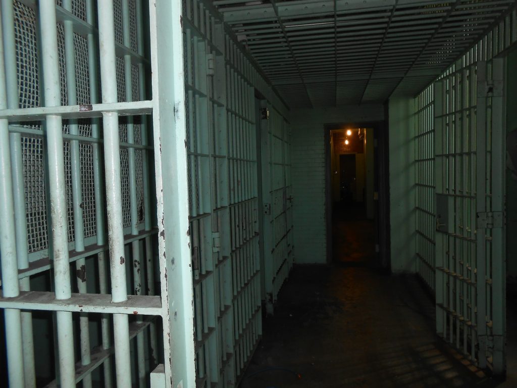 jail-429633_1920