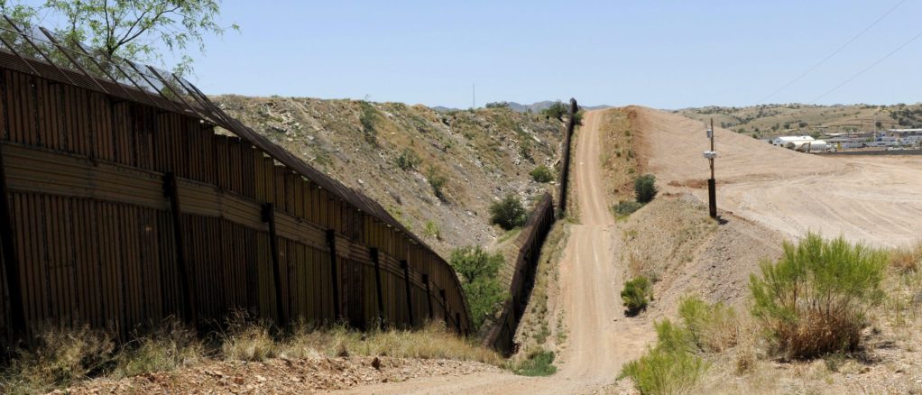 FRONTERA ENTRE MÉXICO Y ESTADOS UNIDOS