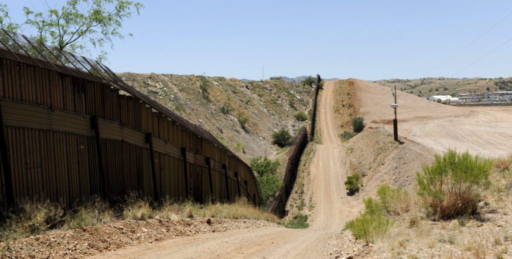 FRONTERA ENTRE MÉXICO Y ESTADOS UNIDOS