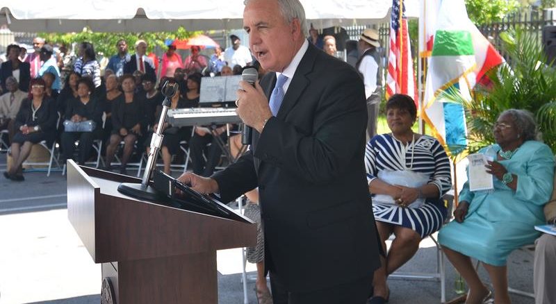 Alcalde del condado Miami-Dade, Carlos Giménez. EFE:Archivo