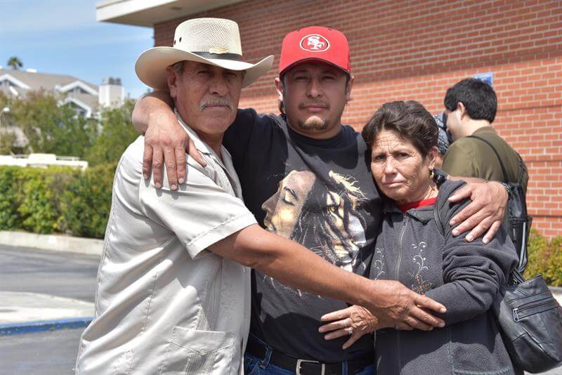 El-Consejo-Nacional-de-La-Raza-lanza-campaña-para-naturalizar-a-inmigrantes1