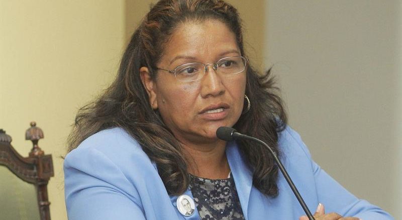 La viceministra para los Salvadoreños en el Exterior, Liduvina Magarín. EFE:Archivo