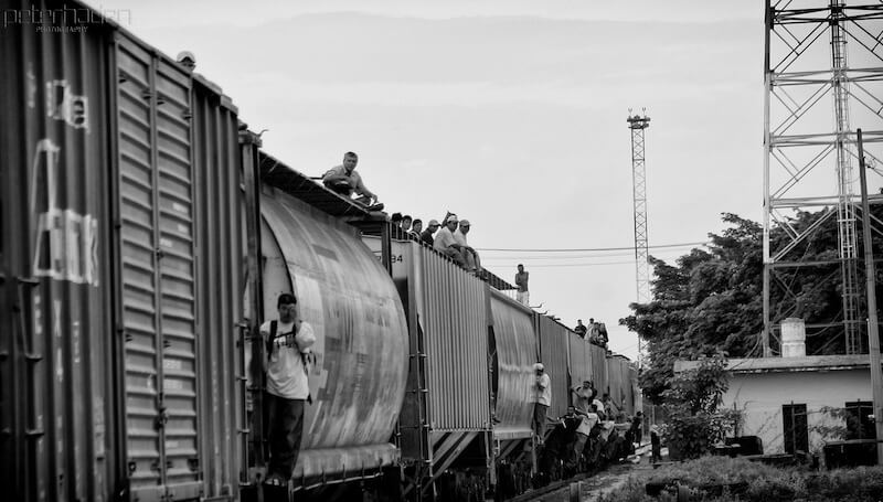 la-bestia-inmigrantes