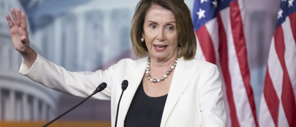 LA LÍDER DEMÓCRATA EN LA CÁMARA DE REPRESENTANTES, NANCY PELOSI DA UNA CONFERENCIA DE PRENSA EN EL CAPITOLIO