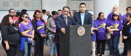 Activistas piden a Los Ángeles resolución que abogue por renovación de TPS