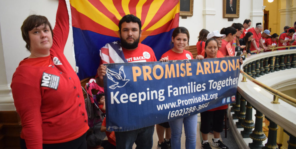 PROTESTAS CONTRA LEY ESTATAL QUE PERMITE CUESTIONAR ESTATUS MIGRATORIO EN TEXAS
