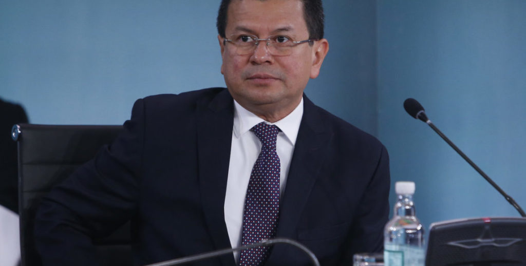 ministro de El Salvador, Hugo Martinez