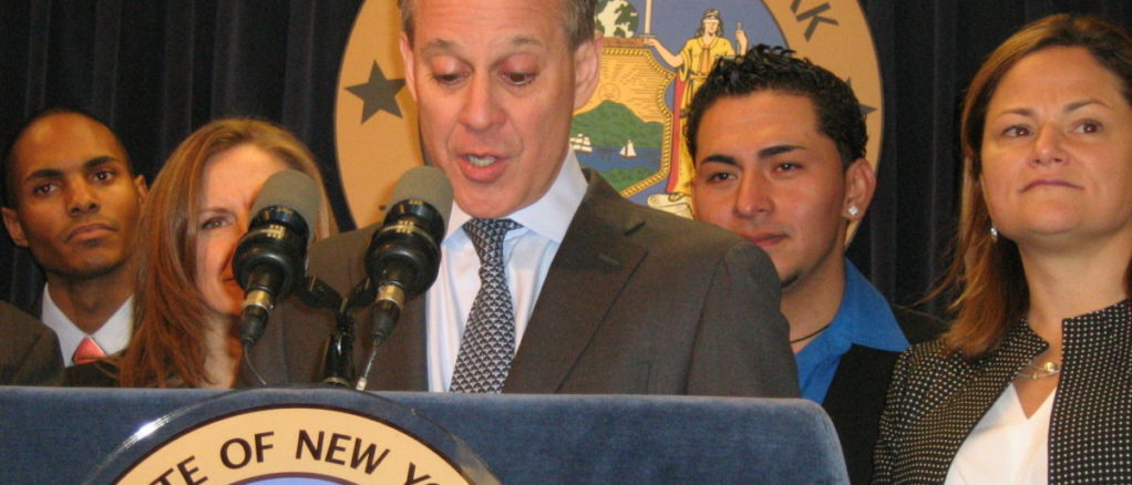 Fiscal de NY, Eric Schneiderman