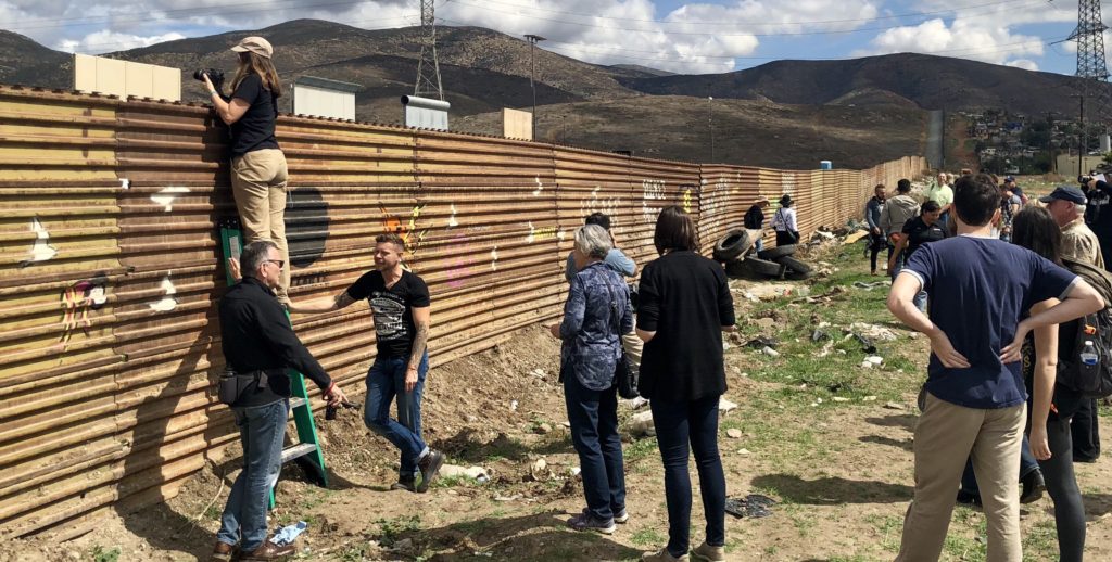 muro frontera turistas