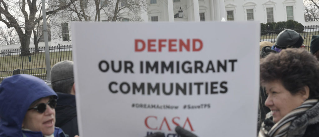 Inmigrantes TPS protesta capitolio