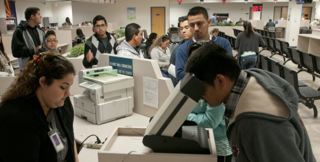 DACA licencias DMV Arizona inmigrantes