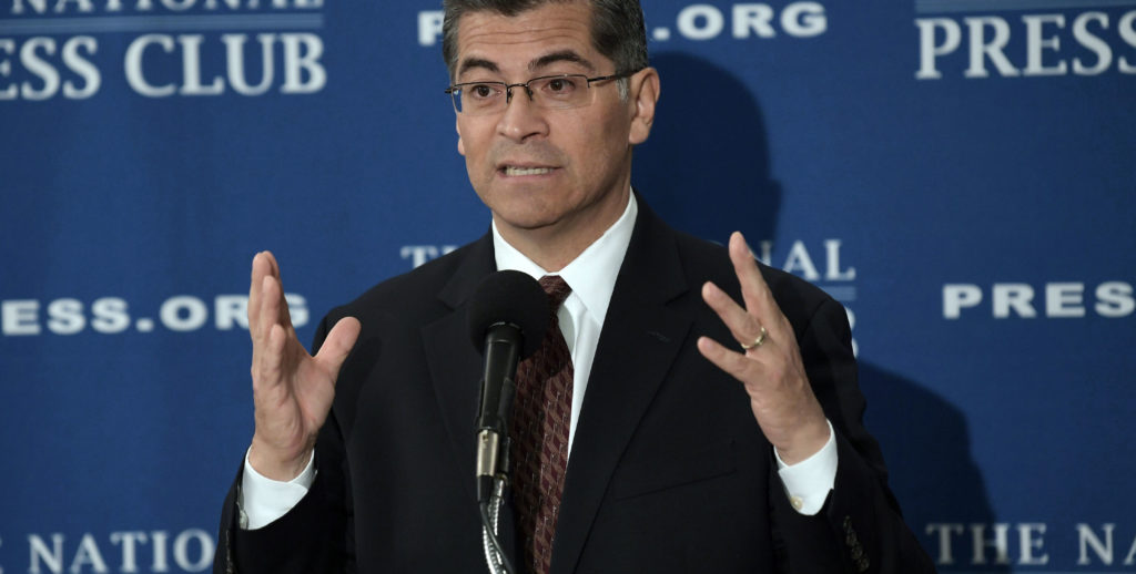 Fiscal de California Xavier Becerra