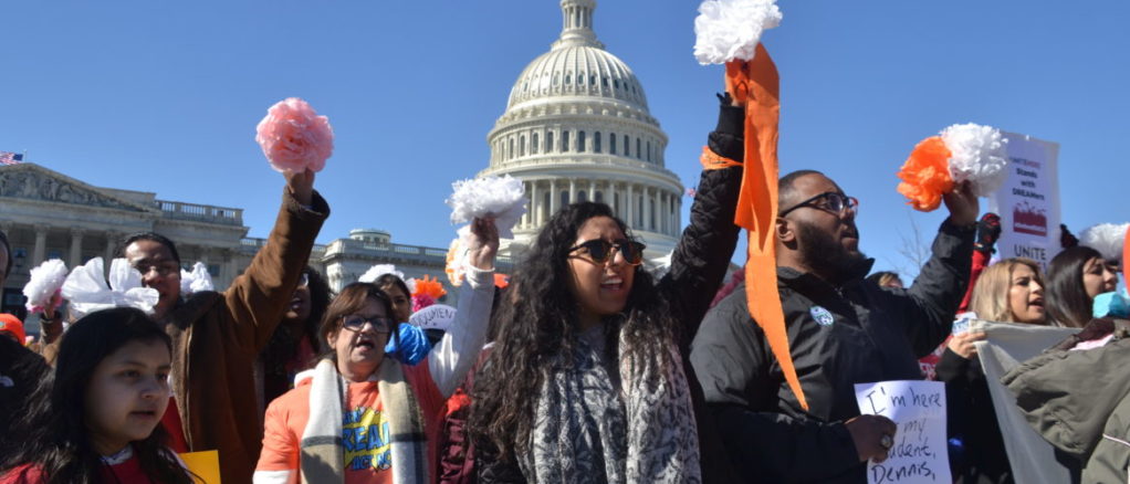 Dreamers-suben-tono-protesta-Capitolio11