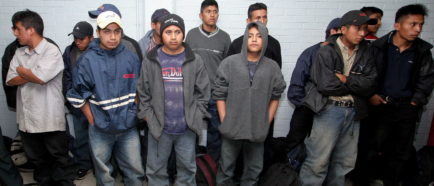 INMIGRANTES detenciones frontera arrestos