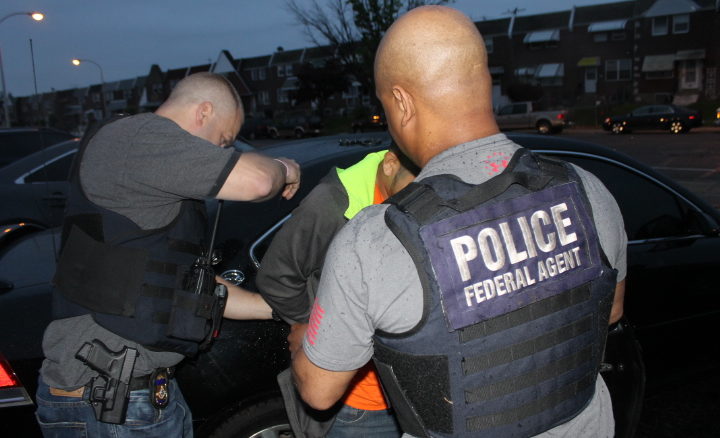 ICE detenciones arrestos
