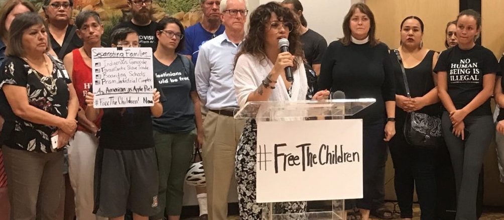 Nueva coalición pide en Tucson cese de separación familiar en la frontera