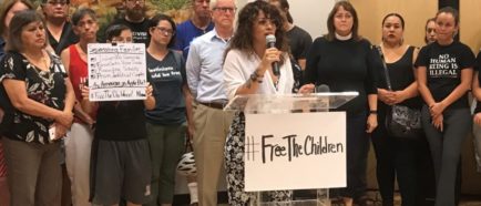 Nueva coalición pide en Tucson cese de separación familiar en la frontera