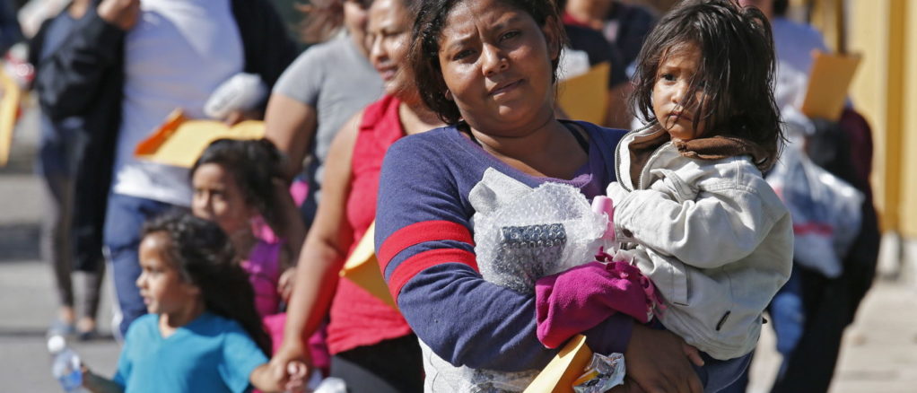 Inmigración frontera inmigrantes EEUU protesta menores familias