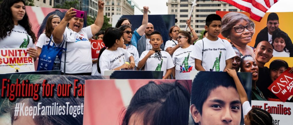 menores familias protesta