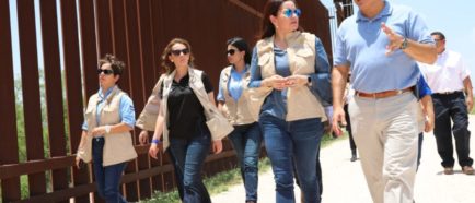 Primera dama de Honduras atestigua “anhelo” de los niños por la reunificación