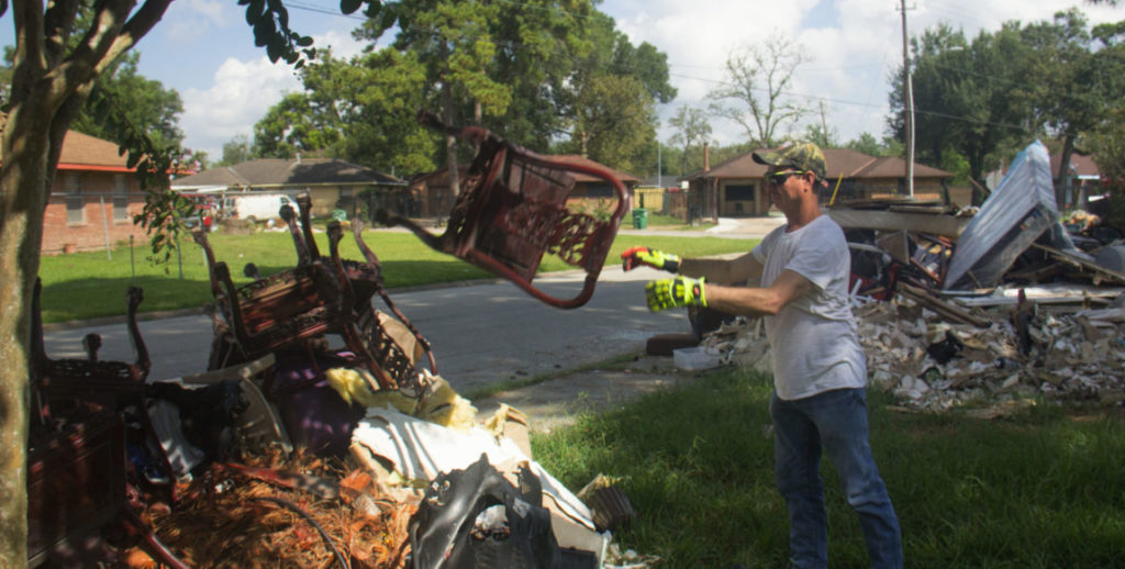 Los indocumentados de Houston comienzan a superar la desastre que dejó Harvey