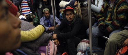 Mayoría de migrantes deciden quedarse un día más en Ciudad de México