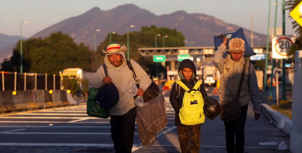 Más de 9.000 migrantes centroamericanos se mueven por México hacia EE.UU.