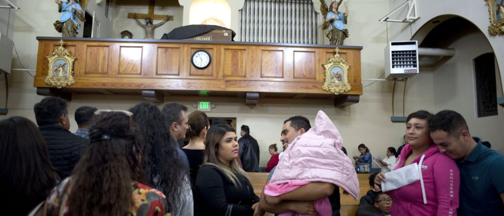 La comunidad hispana de San Diego le da la espalda a la caravana de migrantes
