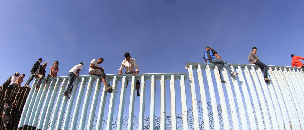 Migrantes centroamericanos alcanzan la frontera México-Estados Unidos