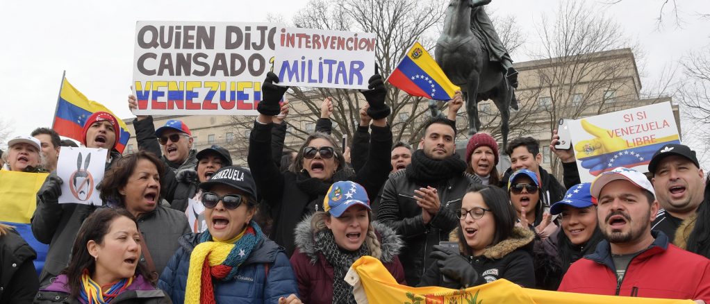 EEUU alienta las protestas en Venezuela y pide que Maduro deje el poder