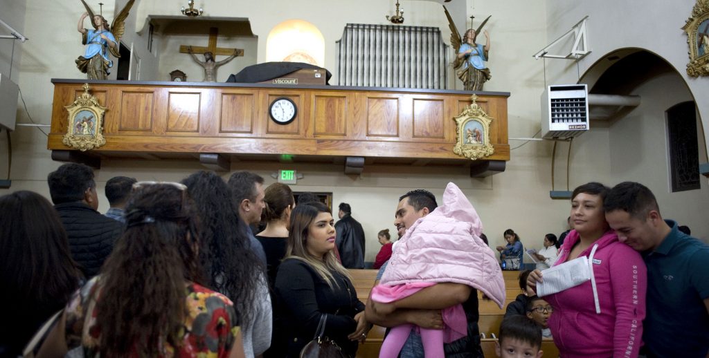 La comunidad hispana de San Diego le da la espalda a la caravana de migrantes