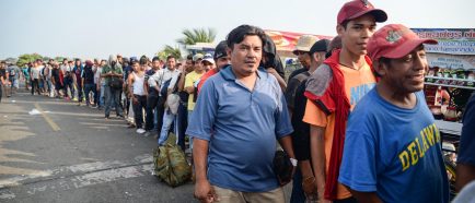 MÈxico critica medida “unilateral” de devoluciÛn de migrantes de EE.UU.