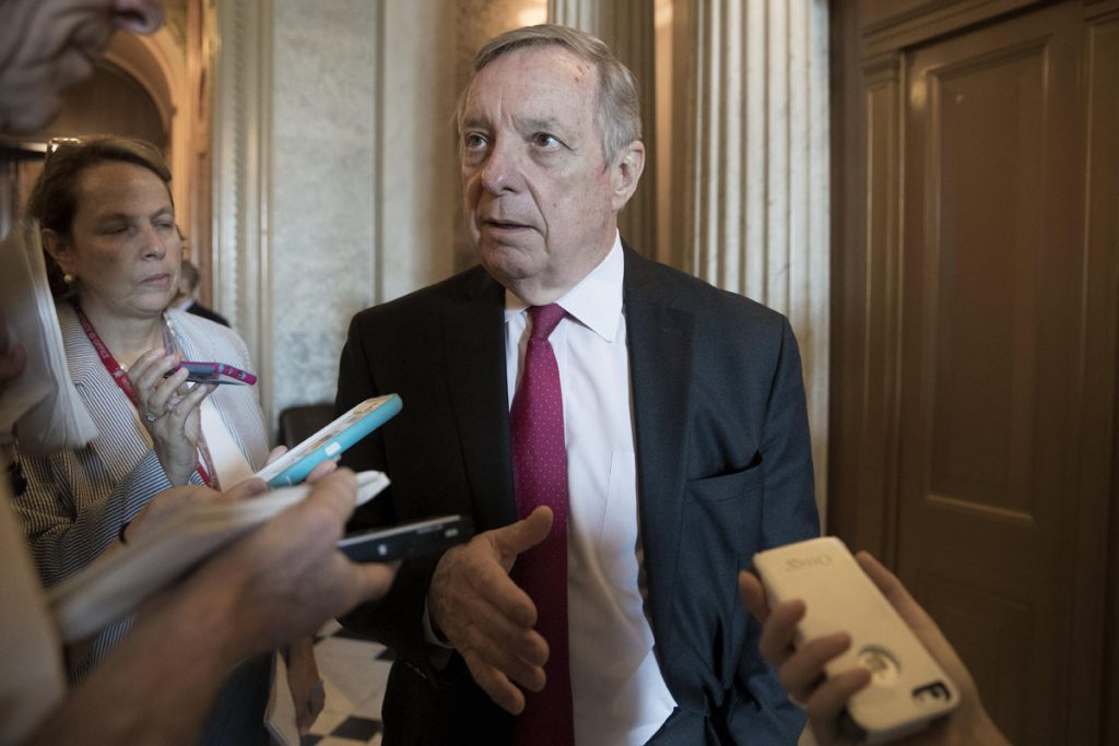 SENADOR DEMÓCRATA POR ILLINOIS EN LA CÁMARA DEL SENADO