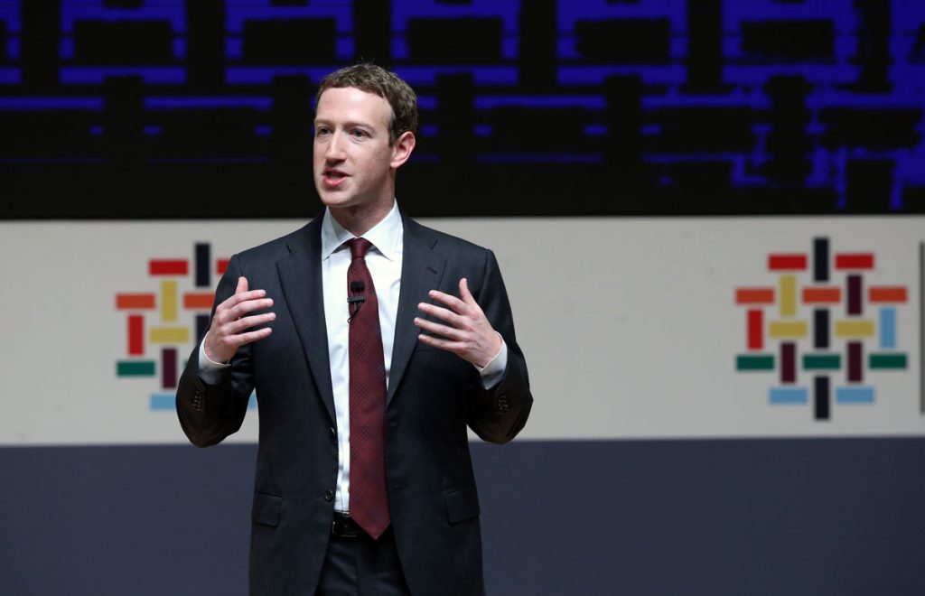 Mark Zuckerberg en la conferencia de empresarios de APEC en Lima