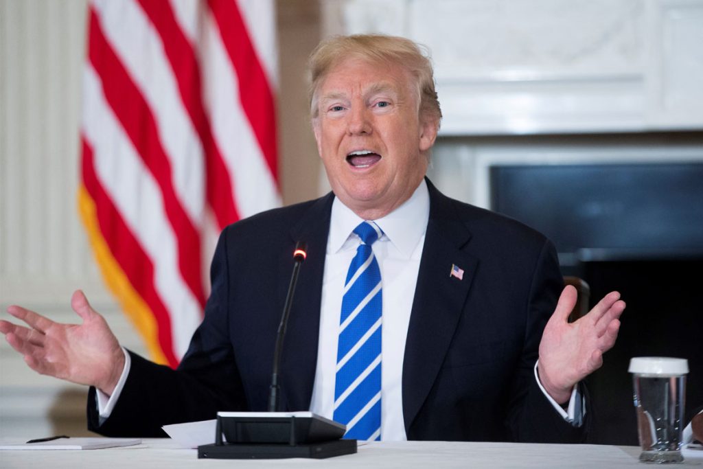 El presidente de los Estados Unidos, Donald Trump, presenta su nuevo plan de infraestructuras