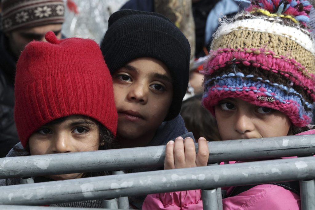 SITUACIÓN DE LOS REFUGIADOS EN LA FRONTERA ENTRE GRECIA Y MACEDONIA