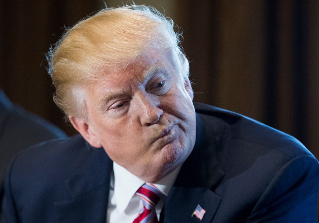 El presidente estadounidense, Donald Trump, se reúne con los miembros del Congreso