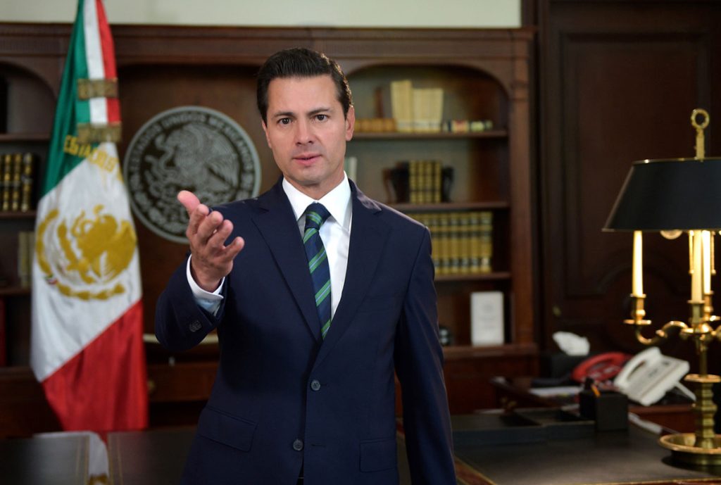 Peña Nieto exhorta a Trump a no volcar en México su "frustración" política