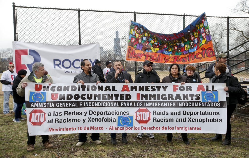INMIGRANTES HISPANOS CONMEMORARON EN CHICAGO MARCHA DEL 10 DE MARZO DEL 2006