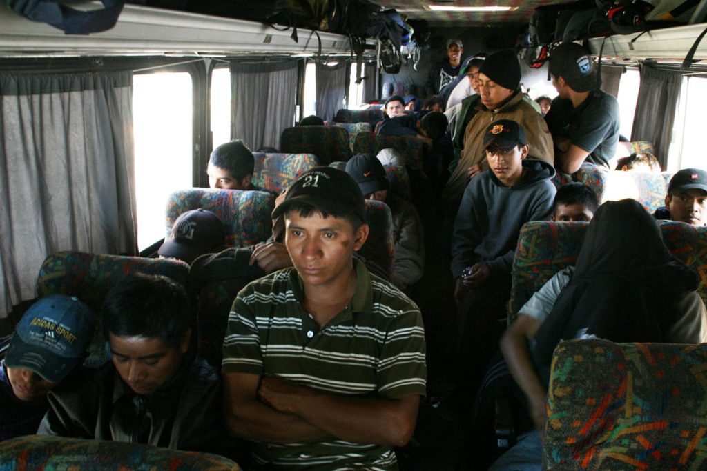 POLICÍA INTERCEPTA 131 GUATEMALTECOS INDOCUMENTADOS EN CENTRO DE MÉXICO