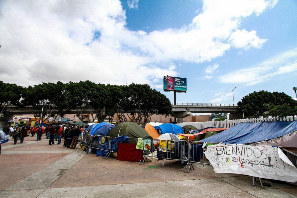Confianza de caravana migrante crece tras paso de 88 a Estados Unidos