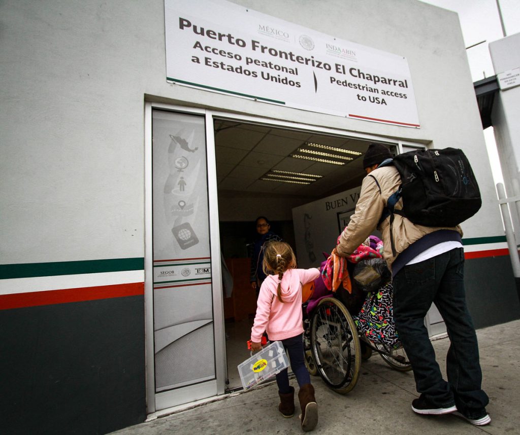 EEUU recibe nuevos pedidos de asilo de madres y niños de la caravana migrante