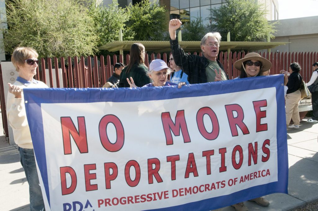 INICIAN CAMINATA DE TRES DÍAS EXIGIENDO REFORMA Y FIN DE DEPORTACIONES