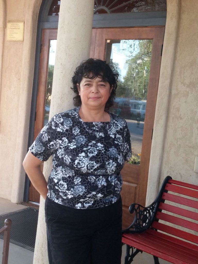 La mexicana Rosa Sabido elogia a la comunidad tras un año en "santuario"