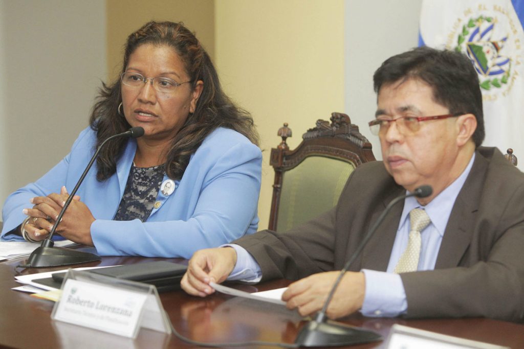 GOBIERNO SALVADOREÑO PRESENTA PLAN PARA FRENAR MIGRACIONES A SOCIEDAD CIVIL
