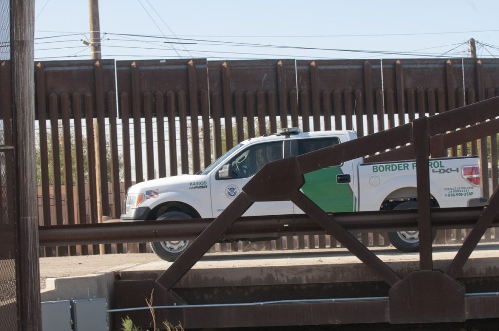 MÁS ATAQUES A AGENTES FRONTERIZOS A PESAR DEL MENOR CRUCE DE INDOCUMENTADOS