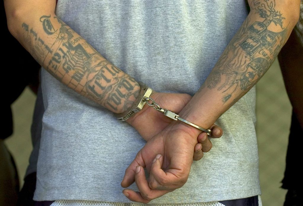 "JONATHAN NO TIENE TATUAJES", UNA HISTORIA DE CENTROAMÉRICA Y SUS PANDILLAS