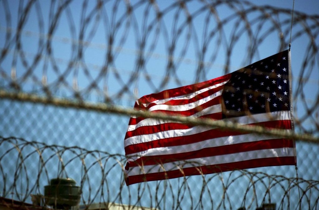 EE.UU. TRANSFIERE 15 PRESOS DE GUANTÁNAMO A EMIRATOS ÁRABES UNIDOS
