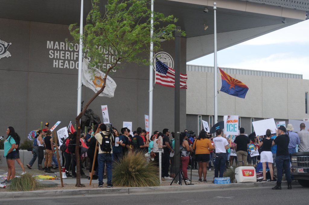 Campaña "Chinga La Migra" exige en Arizona la salida de ICE de las cárceles